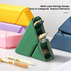 Trousse à crayons en silicone, rangement multi-compartiments et format triangulaire autoportant.