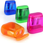 Set di 4 temperamatite manuali in plastica trasparente e colorata.