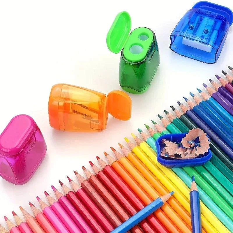 Set di 4 temperamatite manuali in plastica trasparente e colorata.